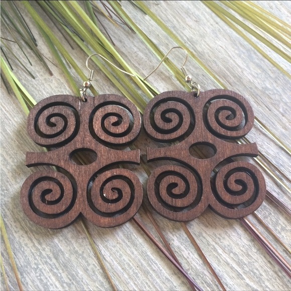 Jewelry - Dwennimmen Ram's Horns Wood Adinkra
Earrings